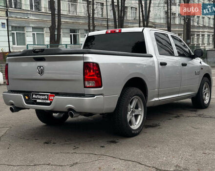 Серый Додж RAM 1500, объемом двигателя 5.7 л и пробегом 91 тыс. км за 24490 $, фото 13 на Automoto.ua