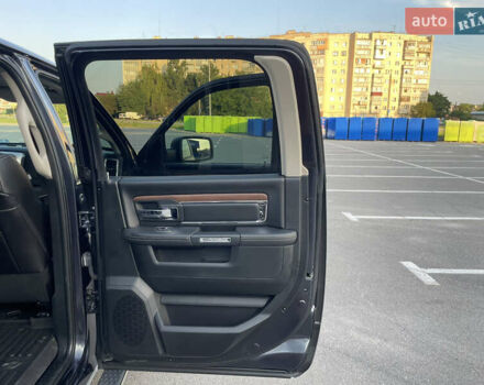 Серый Додж RAM 1500, объемом двигателя 2.99 л и пробегом 140 тыс. км за 37000 $, фото 19 на Automoto.ua