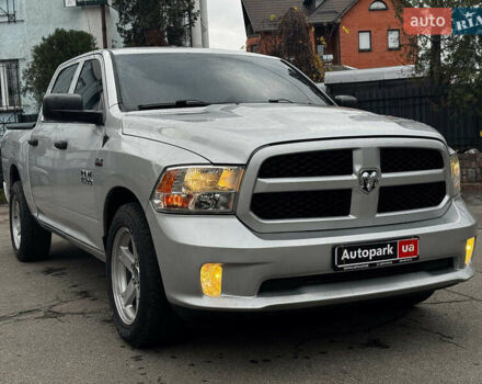 Серый Додж RAM 1500, объемом двигателя 5.7 л и пробегом 91 тыс. км за 24490 $, фото 6 на Automoto.ua