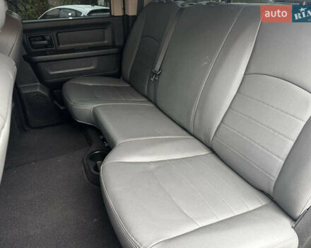 Серый Додж RAM 1500, объемом двигателя 5.7 л и пробегом 91 тыс. км за 24490 $, фото 24 на Automoto.ua