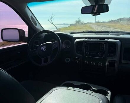 Додж RAM 1500 2016 в Одессе на Automoto.ua Серый Додж RAM 1500, объемом двигателя 5.7 л и пробегом 316 тыс. км за 19500 $, фото 6 на Automoto.ua