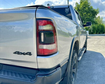 Серый Додж RAM 1500, объемом двигателя 5.7 л и пробегом 80 тыс. км за 39500 $, фото 22 на Automoto.ua