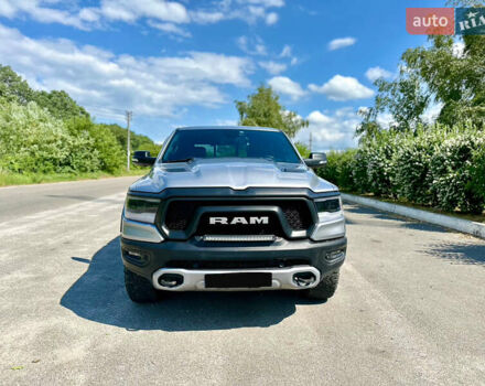 Серый Додж RAM 1500, объемом двигателя 5.7 л и пробегом 80 тыс. км за 39500 $, фото 8 на Automoto.ua
