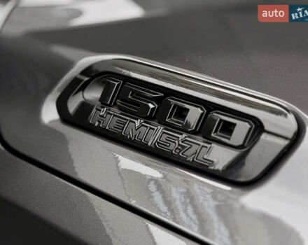 Додж RAM 1500 2019 в Харькове на Automoto.ua Серый Додж RAM 1500, объемом двигателя 5.7 л и пробегом 65 тыс. км за 60000 $, фото 14 на Automoto.ua