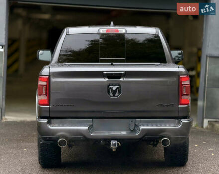 Додж RAM 1500 2019 в Харькове на Automoto.ua Серый Додж RAM 1500, объемом двигателя 5.7 л и пробегом 65 тыс. км за 60000 $, фото 6 на Automoto.ua