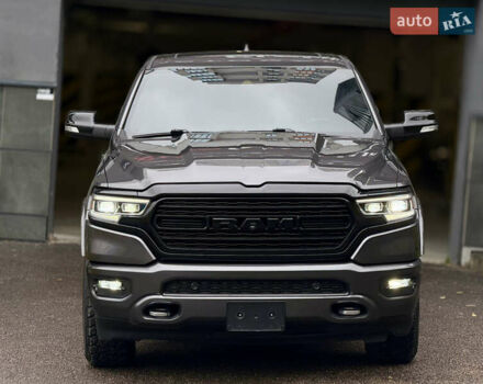 Додж RAM 1500 2019 в Харькове на Automoto.ua Серый Додж RAM 1500, объемом двигателя 5.7 л и пробегом 65 тыс. км за 60000 $, фото 3 на Automoto.ua