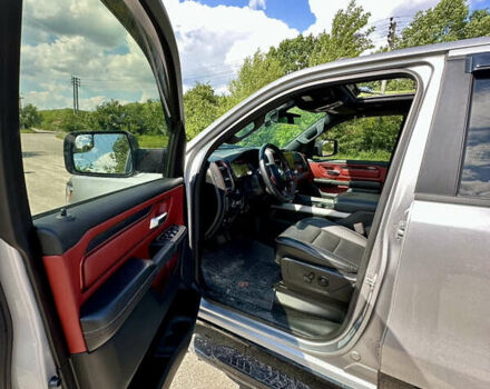 Серый Додж RAM 1500, объемом двигателя 5.7 л и пробегом 80 тыс. км за 39500 $, фото 14 на Automoto.ua
