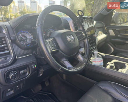 Серый Додж RAM 1500, объемом двигателя 0 л и пробегом 133 тыс. км за 60000 $, фото 7 на Automoto.ua