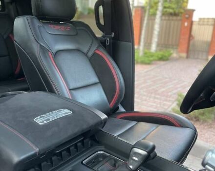 Серый Додж RAM 1500, объемом двигателя 6.2 л и пробегом 44 тыс. км за 105900 $, фото 37 на Automoto.ua