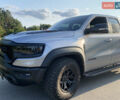 Серый Додж RAM 1500, объемом двигателя 5.7 л и пробегом 15 тыс. км за 49990 $, фото 2 на Automoto.ua