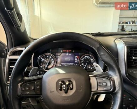 Серый Додж RAM 1500, объемом двигателя 6.2 л и пробегом 36 тыс. км за 130000 $, фото 21 на Automoto.ua