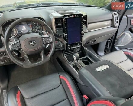 Серый Додж RAM 1500, объемом двигателя 6.2 л и пробегом 44 тыс. км за 105900 $, фото 23 на Automoto.ua
