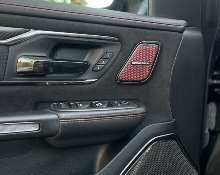 Серый Додж RAM 1500, объемом двигателя 6.2 л и пробегом 44 тыс. км за 105900 $, фото 27 на Automoto.ua