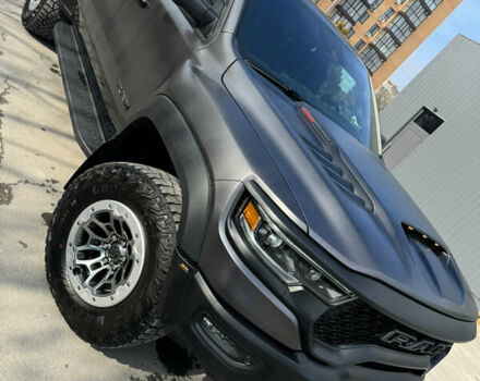 Серый Додж RAM 1500, объемом двигателя 6.2 л и пробегом 10 тыс. км за 170000 $, фото 6 на Automoto.ua