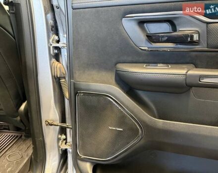 Серый Додж RAM 1500, объемом двигателя 6.2 л и пробегом 36 тыс. км за 130000 $, фото 5 на Automoto.ua