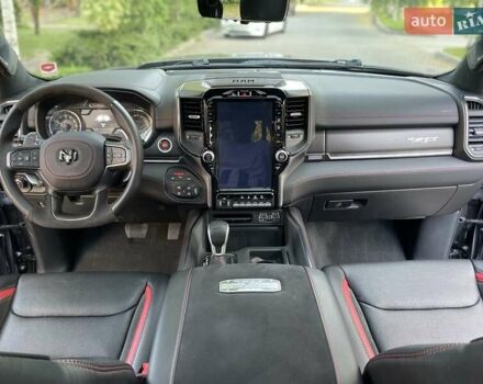 Серый Додж RAM 1500, объемом двигателя 6.2 л и пробегом 44 тыс. км за 105900 $, фото 32 на Automoto.ua