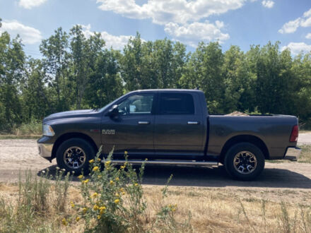Сірий Додж RAM 1500, об'ємом двигуна 2.99 л та пробігом 300 тис. км за 26000 $, фото 1 на Automoto.ua