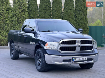 Додж RAM 1500 2015 у Львові на Automoto.ua Сірий Додж RAM 1500, об'ємом двигуна 5.7 л та пробігом 230 тис. км за 26777 $, фото 1 на Automoto.ua