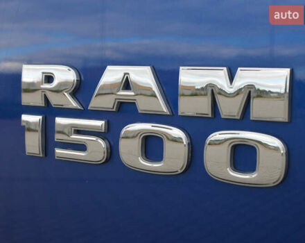 Синий Додж RAM 1500, объемом двигателя 5.7 л и пробегом 135 тыс. км за 23900 $, фото 7 на Automoto.ua