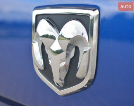 Синий Додж RAM 1500, объемом двигателя 5.7 л и пробегом 135 тыс. км за 23900 $, фото 26 на Automoto.ua