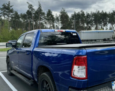 Синий Додж RAM 1500, объемом двигателя 5.7 л и пробегом 130 тыс. км за 35000 $, фото 5 на Automoto.ua