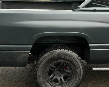 Зеленый Додж RAM 1500, объемом двигателя 5.2 л и пробегом 329 тыс. км за 6800 $, фото 5 на Automoto.ua