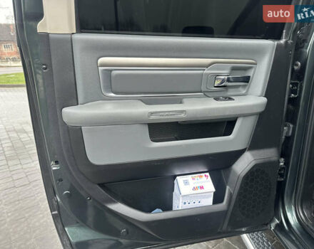 Зеленый Додж RAM 1500, объемом двигателя 3 л и пробегом 165 тыс. км за 24500 $, фото 12 на Automoto.ua