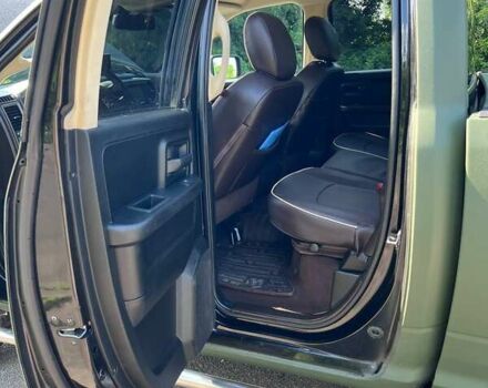 Зеленый Додж RAM 1500, объемом двигателя 5.7 л и пробегом 148 тыс. км за 28500 $, фото 5 на Automoto.ua