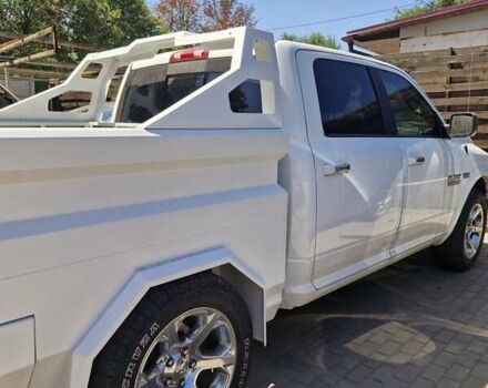 Белый Додж RAM 2500, объемом двигателя 5.7 л и пробегом 200 тыс. км за 35000 $, фото 2 на Automoto.ua