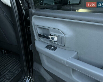 Черный Додж RAM 2500, объемом двигателя 3.61 л и пробегом 83 тыс. км за 24500 $, фото 21 на Automoto.ua