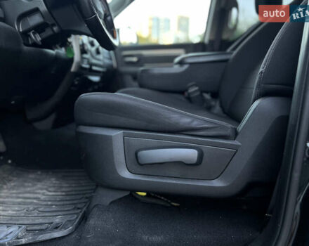 Черный Додж RAM 2500, объемом двигателя 3.61 л и пробегом 83 тыс. км за 24500 $, фото 30 на Automoto.ua