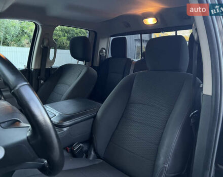 Черный Додж RAM 2500, объемом двигателя 3.61 л и пробегом 83 тыс. км за 24500 $, фото 13 на Automoto.ua