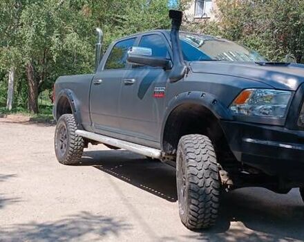 Серый Додж RAM 2500, объемом двигателя 6.7 л и пробегом 97 тыс. км за 28500 $, фото 3 на Automoto.ua