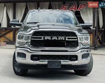 Серый Додж RAM 3500, объемом двигателя 6.7 л и пробегом 35 тыс. км за 99900 $, фото 6 на Automoto.ua