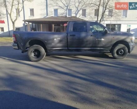 Серый Додж RAM 3500, объемом двигателя 6.7 л и пробегом 35 тыс. км за 99900 $, фото 1 на Automoto.ua