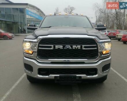 Серый Додж RAM 3500, объемом двигателя 6.7 л и пробегом 35 тыс. км за 99900 $, фото 9 на Automoto.ua