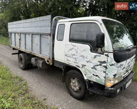 Белый Донг Фенг ДФ-20, объемом двигателя 3.7 л и пробегом 1 тыс. км за 5200 $, фото 2 на Automoto.ua