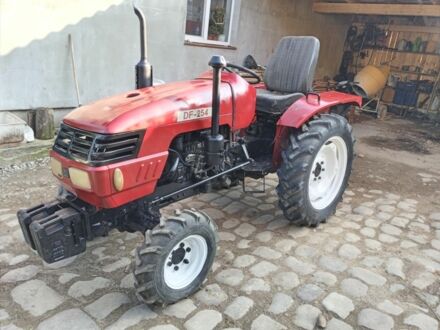 Донг Фенг ДФ-254 2007 у Калуше на Automoto.ua Червоний Донг Фенг ДФ-254, об'ємом двигуна 2.4 л та пробігом 500 тис. км за 3300 $, фото 1 на Automoto.ua