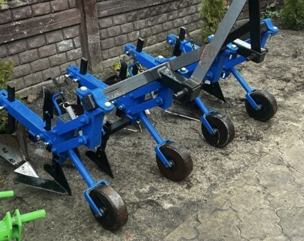 Донг Фенг Другая, объемом двигателя 5 л и пробегом 2 тыс. км за 266 $, фото 1 на Automoto.ua