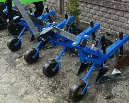 Донг Фенг Другая, объемом двигателя 5 л и пробегом 2 тыс. км за 266 $, фото 4 на Automoto.ua