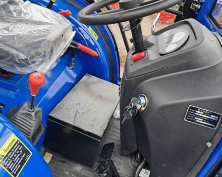 Донг Фенг Другая, объемом двигателя 2.5 л и пробегом 1 тыс. км за 12000 $, фото 2 на Automoto.ua