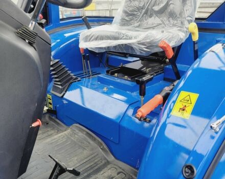 Донг Фенг Другая, объемом двигателя 0 л и пробегом 1 тыс. км за 12000 $, фото 5 на Automoto.ua