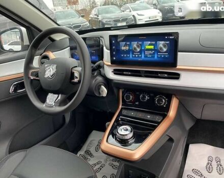 Донг Фенг EX1, объемом двигателя 0 л и пробегом 1 тыс. км за 18500 $, фото 12 на Automoto.ua