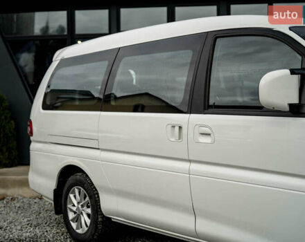 Белый Донг Фенг M5EV, объемом двигателя 0 л и пробегом 32 тыс. км за 22900 $, фото 7 на Automoto.ua