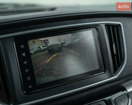 Белый Донг Фенг M5EV, объемом двигателя 0 л и пробегом 32 тыс. км за 22900 $, фото 19 на Automoto.ua