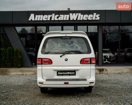 Белый Донг Фенг M5EV, объемом двигателя 0 л и пробегом 32 тыс. км за 22900 $, фото 5 на Automoto.ua