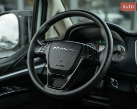 Белый Донг Фенг M5EV, объемом двигателя 0 л и пробегом 32 тыс. км за 22900 $, фото 15 на Automoto.ua