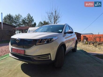 Донг Фенг Seres 3 2022 в Дрогобыче на Automoto.ua Белый Донг Фенг Seres 3, объемом двигателя 0 л и пробегом 37 тыс. км за 13790 $, фото 1 на Automoto.ua