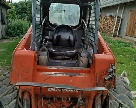 Оранжевый Дусан 450 plus, объемом двигателя 3 л и пробегом 120 тыс. км за 15800 $, фото 2 на Automoto.ua