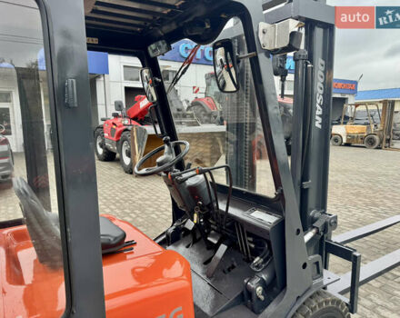 Дусан Д 2008 у Радомышле на Automoto.ua Помаранчевий Дусан Д, об'ємом двигуна 0 л та пробігом 0 тис. км за 10000 $, фото 10 на Automoto.ua